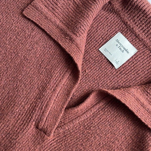 Abercrombie & Fitch notch-neck sweater - size S - Picture 3 of 4